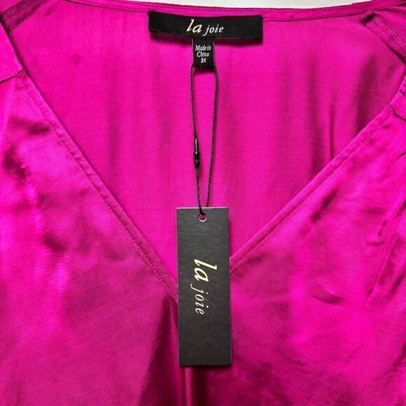 La Joie Magenta Blouse NWT - Picture 3 of 7